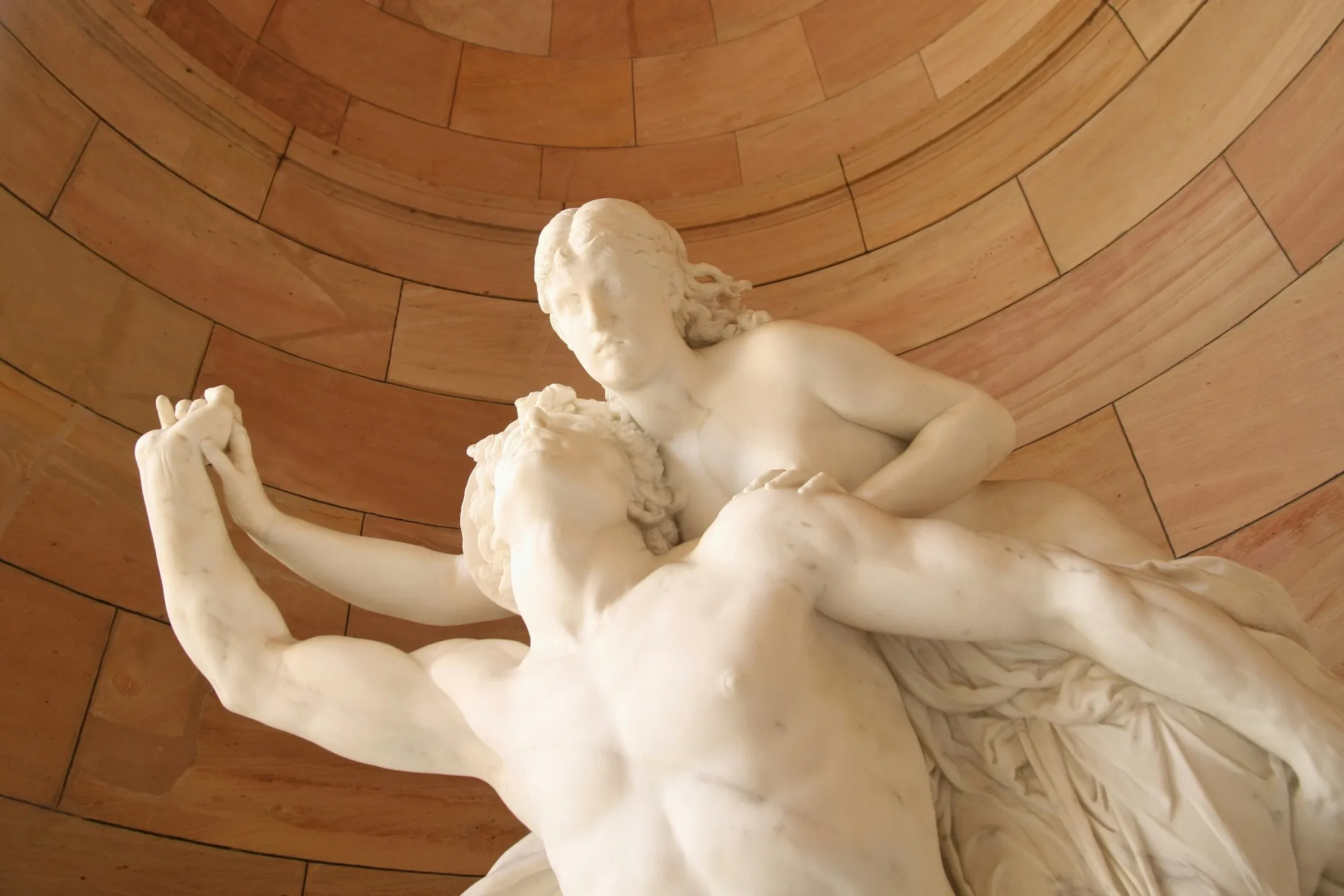 Ein Bild einer Skulptur aus weißem Marmor als Symbolbild für die Kategorie Kultur